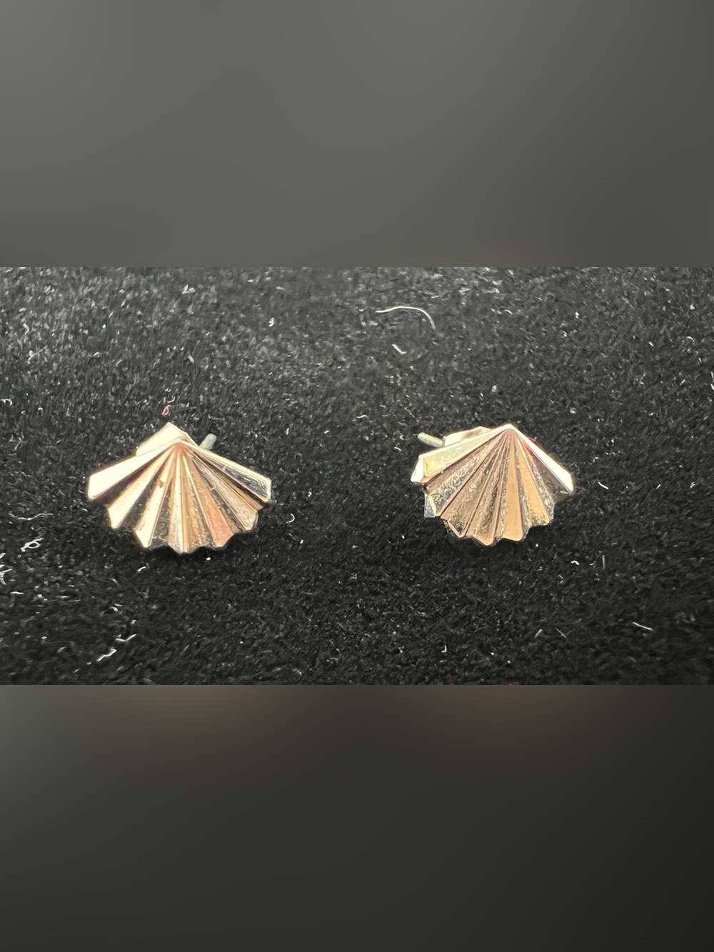 Vintage Fan Silver Tone Earrings